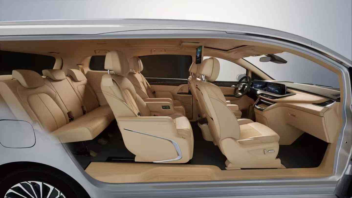 豪華商務車內飾